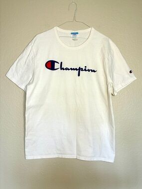 Champion 100% Cotton Men's Large White Logo Embroidered Crewneck T-Shirt Casual
